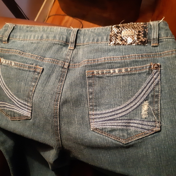 jeans - Picture 3 of 5